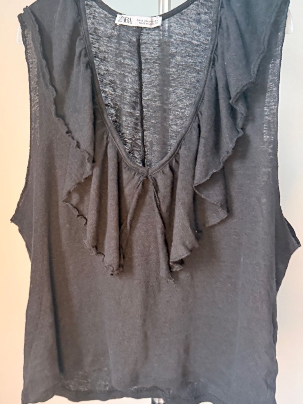 ZARA Sleeveless V-Neck Tank Top Black Size Small